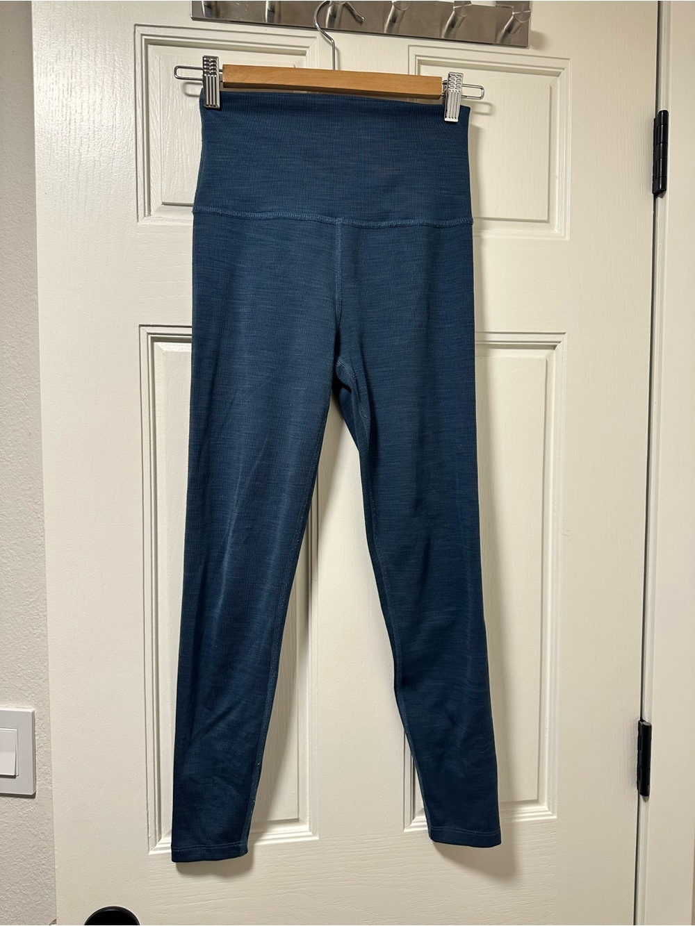 Beyond Yoga High-Waist Performance Ribbed Leggings - Navy Blue